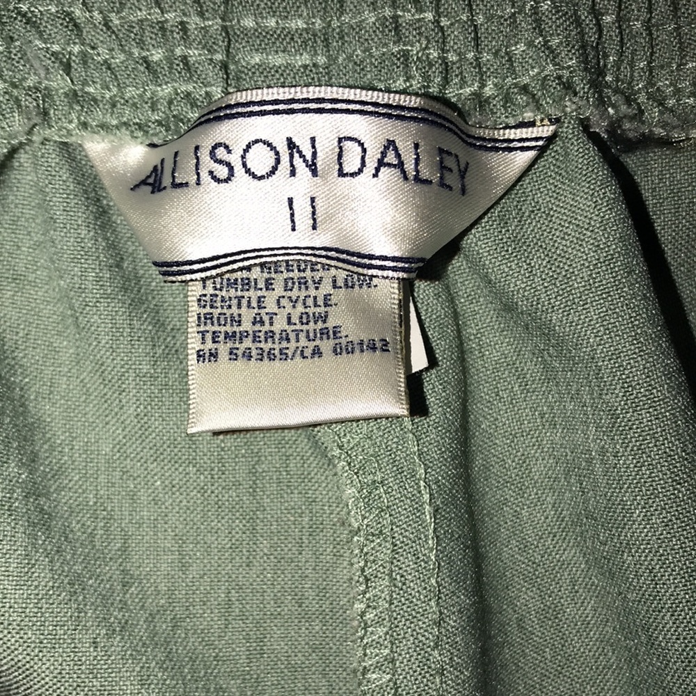Women’s Allison Daley Pants - Picture 5 of 6